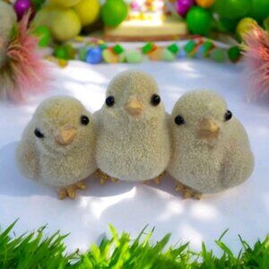 New 3 Yellow Fuzzy Flocked Chicks Spring Easter Holiday Room Decor